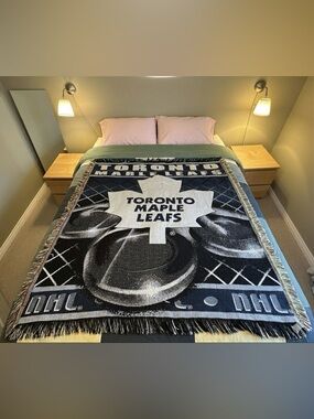 NHL Toronto Maple Leafs Woven Tapestry Throw